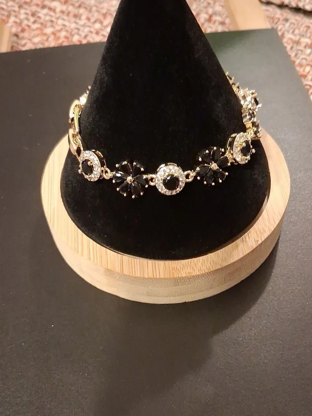 18k GF Elegant Black Stone Floral Bracelet With CZ